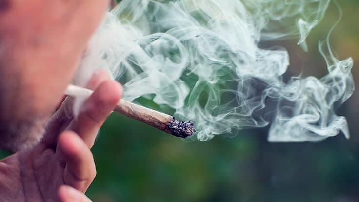 La Californie prend des mesures pour légaliser le CBD dans les produits tout en interdisant le chanvre à fumer