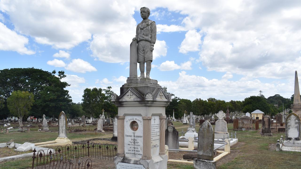 Le mémorial Piper au cimetière général d'Ipswich est une étape populaire de la visite.
