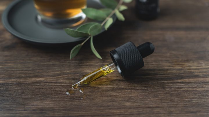 5 raisons de prendre de l’huile de CBD si vous souffrez de douleurs chroniques – Guide 2021