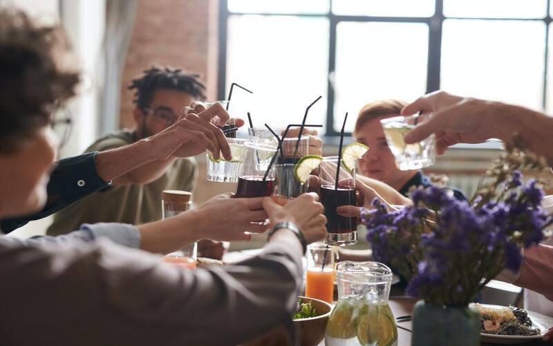 Comment faire 10 cocktails infusés au cannabis pour la fête du travail