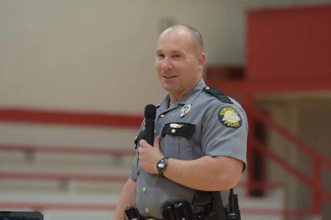 Officier de police de l'État du Kentucky, Adam Dodson