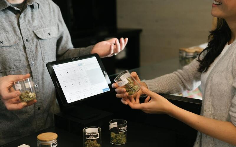 À quoi ressemble l’avenir des emballages de cannabis au détail ?