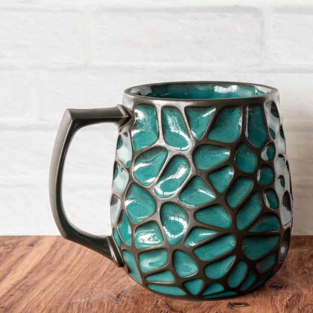 Une tasse en porcelaine de Curt Hammerly de Hammerly Ceramics.  (Curt Hammerly/photo de courtoisie)