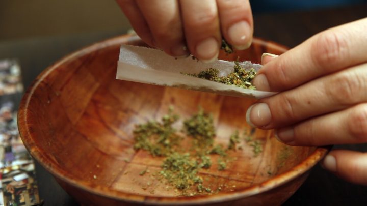Une nouvelle enquête montre que la majorité des Hoosiers sont favorables à la légalisation de la marijuana