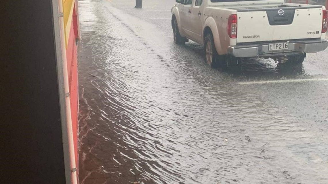 Greymouth CBD fermé en raison d’inondations de surface
